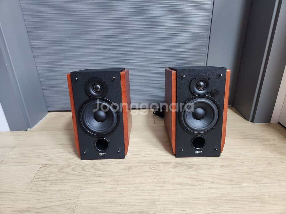 2채널 블루투스 스피커 판매합니다.--1