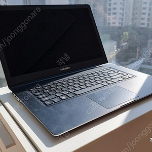 삼성 ATIV 9 NT930X5J 모델 판매합니다.