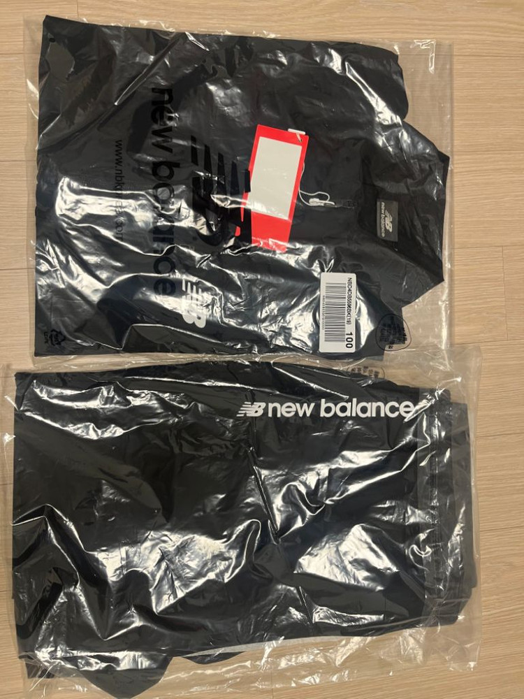 뉴발란스 트레이닝복 상하의 & 반팔상의--3