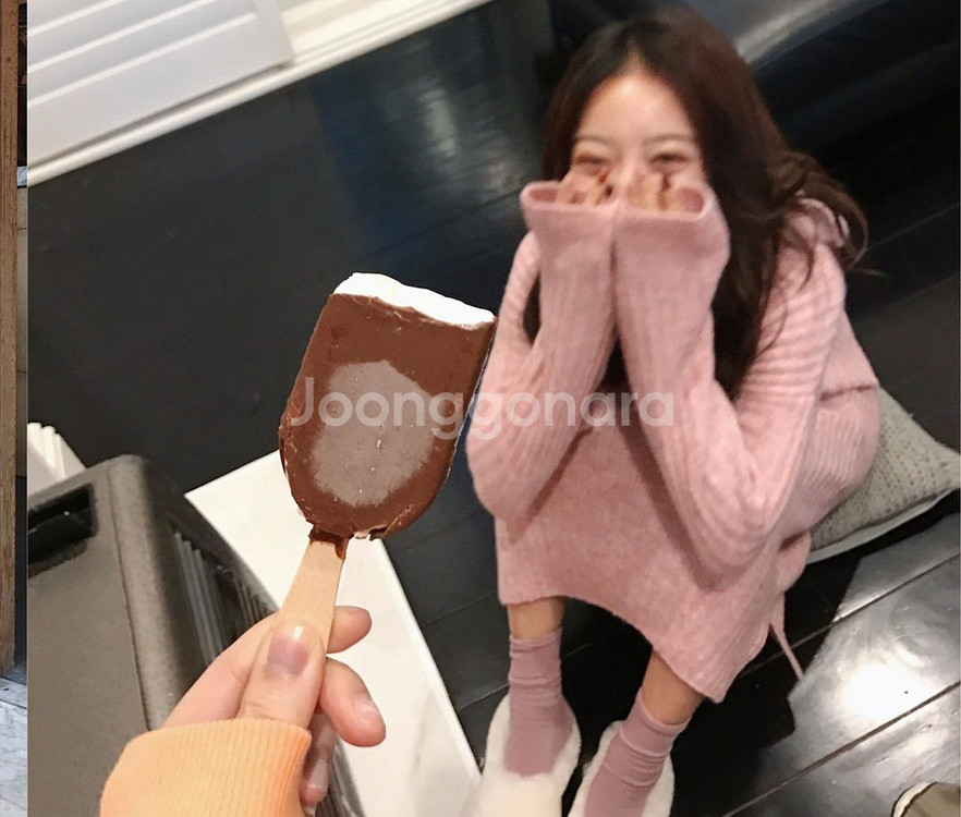 (새옷) 퍼플 핑크 골지 울 후드 트임 니트 원피스--1