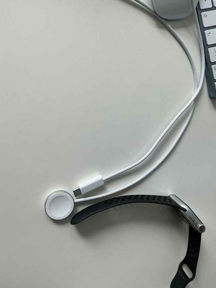 애플워치9 셀룰러 45mm 팝니다--4