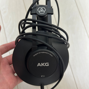 AKG k52 헤드셋 팝니다