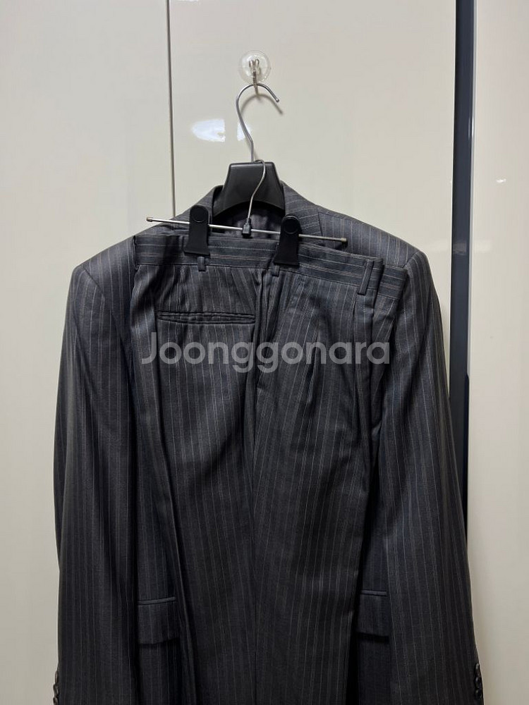 삐에르가르뎅 정장 약 100사이즈--1