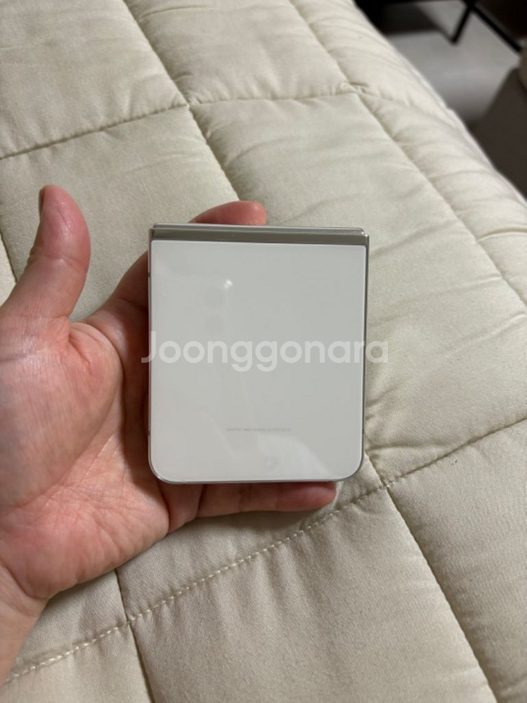 갤럭시 Z플립 5 크림 256G--4
