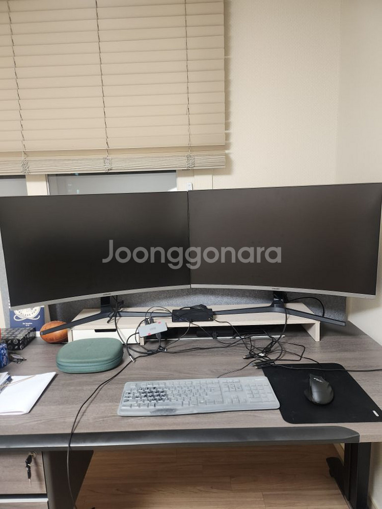 삼성 커브드 모니터 32인치--0