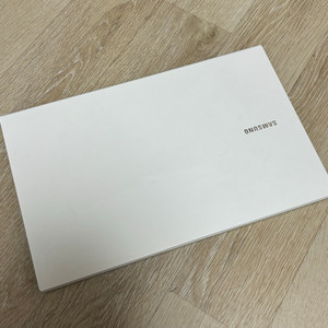 삼성 갤럭시북 이온2 (NT950XDA)