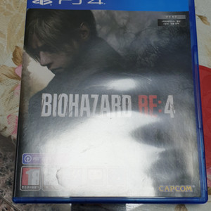 ps4 바이오하자드 re4 한글판 팝니다