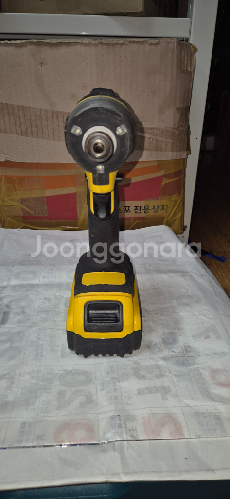 디월트 충전임팩 드라이버 DCF809 배터리포함--1