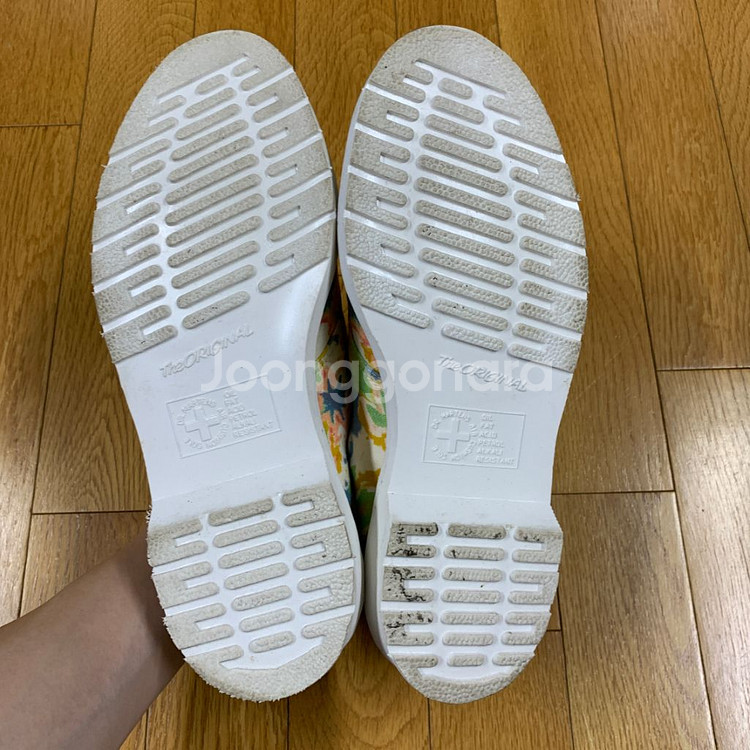 닥터마틴 비건 레스터 UK6 22068102 타이다이--1