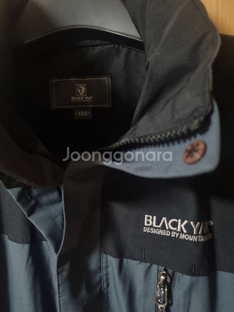 블랙야크 남성 블랙 & 다크그린 집업자켓 100size--1