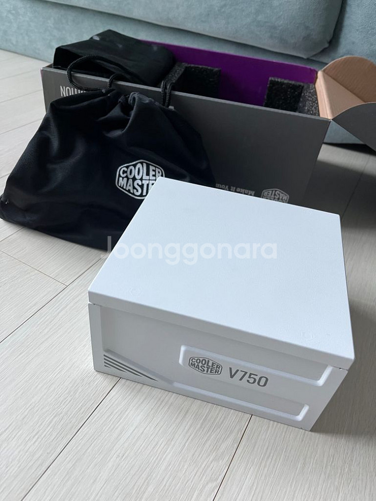 쿨러마스터 V750 Gold V2 화이트에디션 파워--3