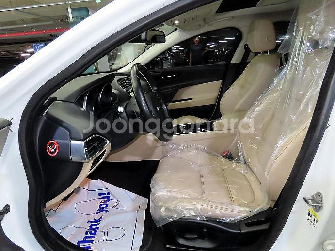 @17년식 XE 2.0 20d AWD 프레스티지 전국--5
