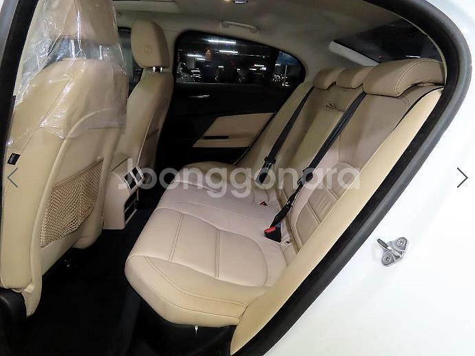 @17년식 XE 2.0 20d AWD 프레스티지 전국--6