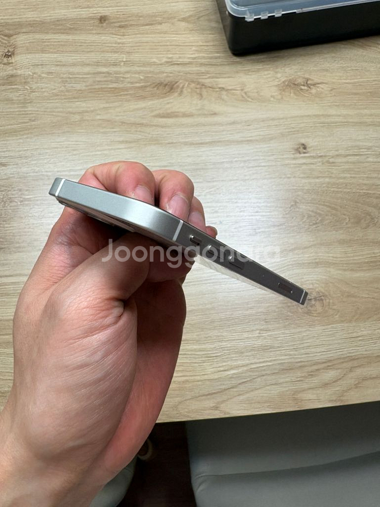 아이폰12 미니 128 화이트 팝니다--1