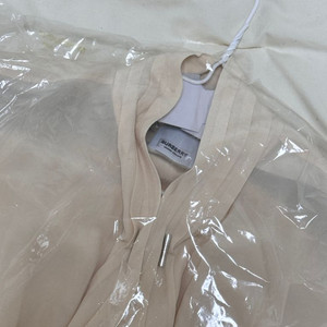 <새상품> 버버리 블라우스 판매합니다. 55사이즈