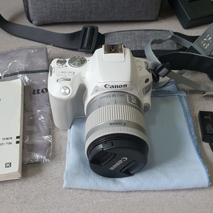 CANON EOS 200D wifi 신품급 팝니다