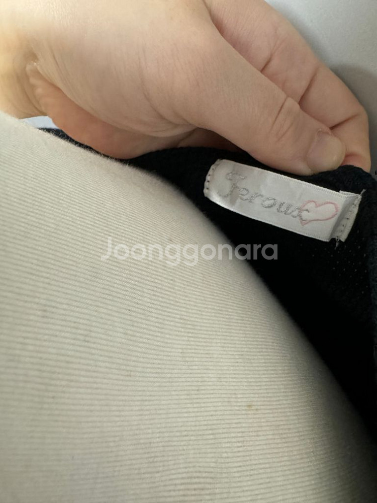 일본빈티지 양산형지뢰계 리즈리사깔 브이넥 블랙 블라우스--2