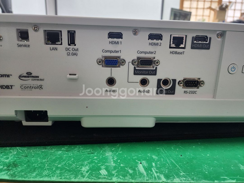 엡손 단촛점 레이저 프로젝터 EB-L630SU--3