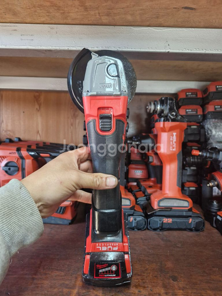 밀워키충전그라인더M18FSAG100X.5인치 10번--5