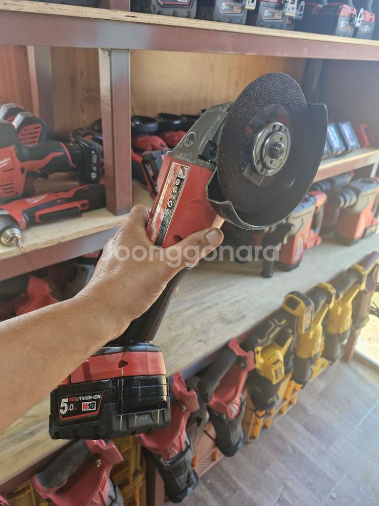 밀워키그라인더M18FSAG125X.5인치.최상급.11번--5