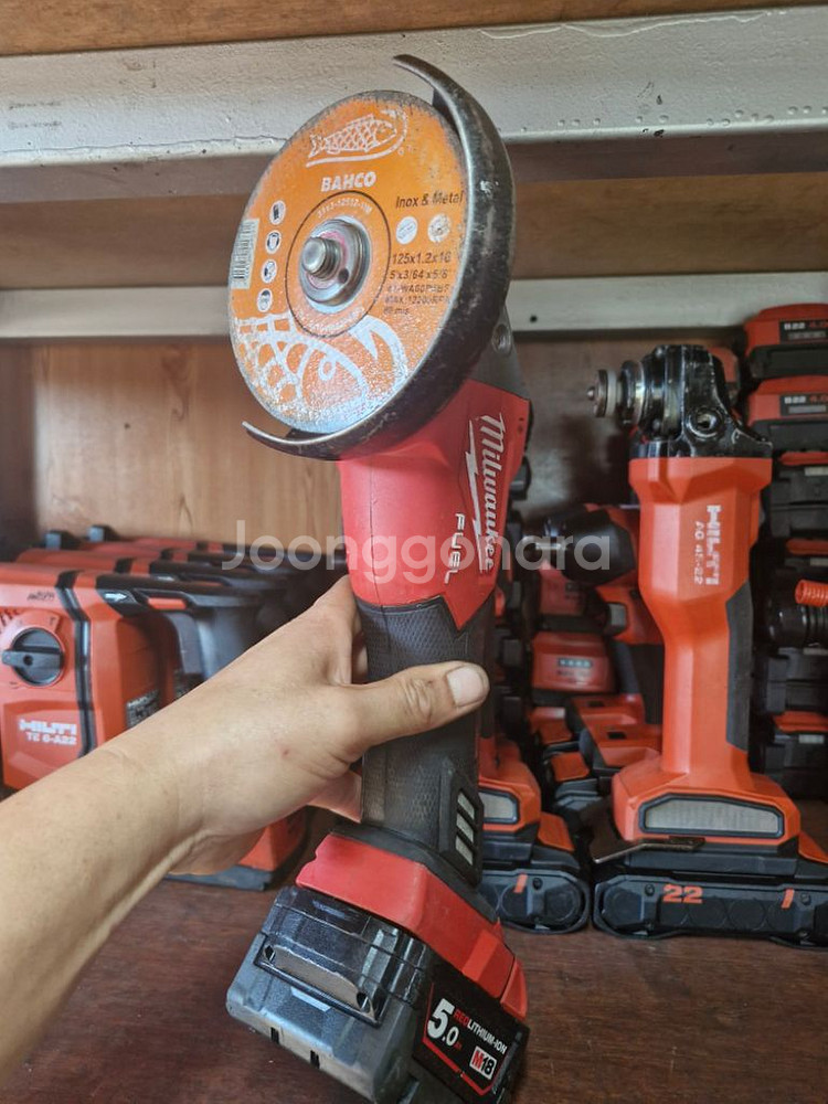 밀워키그라인더M18FSAG125X.5인치.최상급13번--1