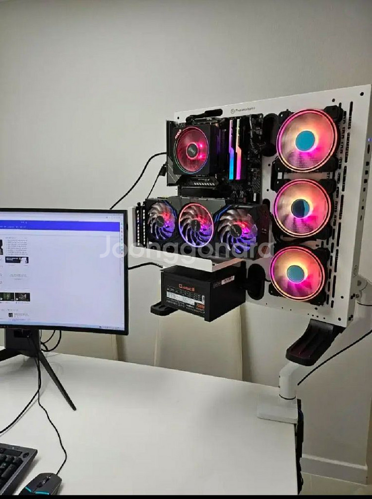 라이젠 5600x rtx2070슈퍼 공중부양 컴퓨터--2