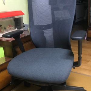 시디즈t50 hda 팝니다(네고가능)