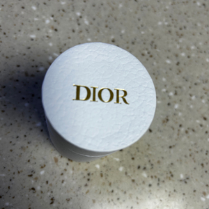 디올 DIOR 포장 박스 판매합니다.