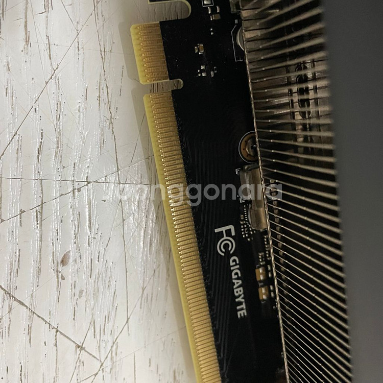 기가바이트 4070ti 어로스앨리트 d6x 12g--4