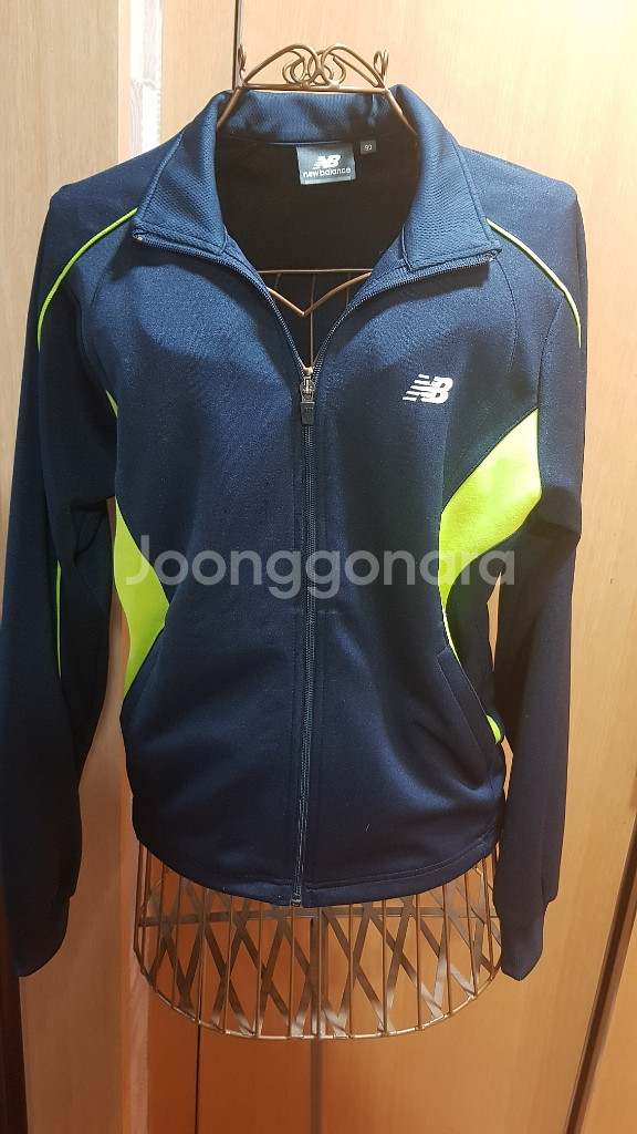 New balance 뉴발란스 트레이닝 자켓 90--1