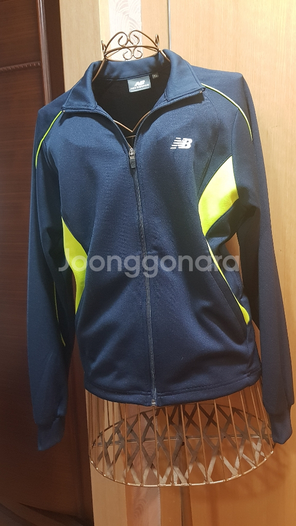 New balance 뉴발란스 트레이닝 자켓 90--2