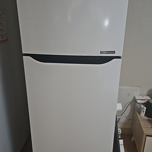 (인천)lg 냉장고 B261GBW 261리터 팝니다