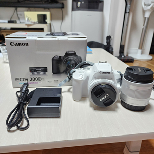 캐논 DSLR 200D2 더블렌즈킷 화이트