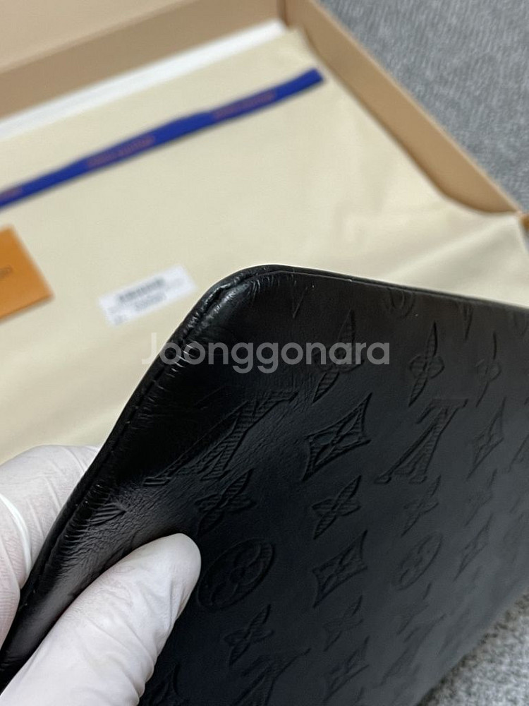 루이비통 포쉐트 모노그램 쉐도우 디스커버리 클러치--6