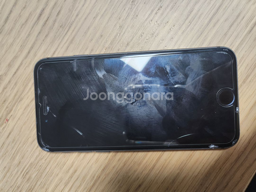 아이폰 8 64gb 판매합니다 네고가능--2