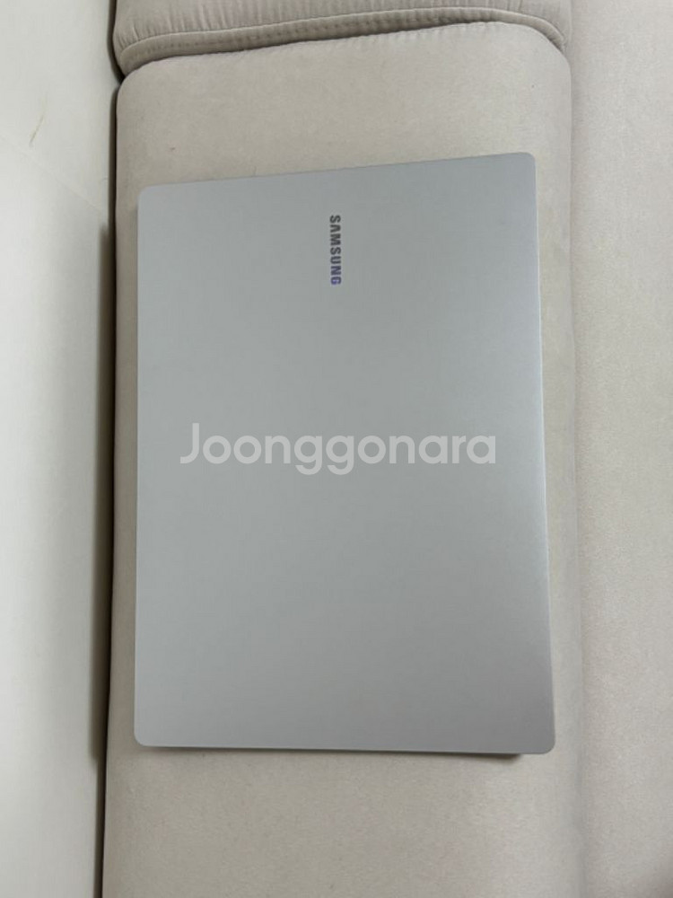 갤럭시북4프로 (35.6 cm) 플래티넘실버--2