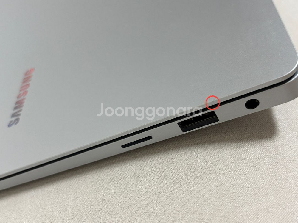 갤럭시북4프로 (35.6 cm) 플래티넘실버--4