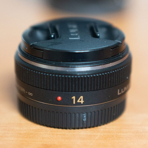 파나소닉 14mm f2.8 마포 14.5