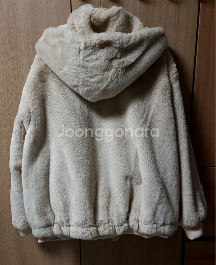 자라 여성 페이크퍼 스웨이드 리버시블 점퍼 퍼자켓 집업--4