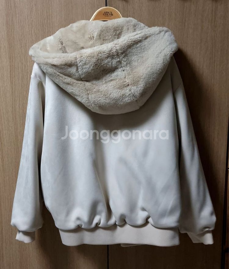자라 여성 페이크퍼 스웨이드 리버시블 점퍼 퍼자켓 집업--2