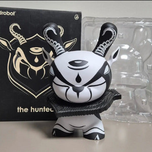 헌티드 더니 (Dunny the Hunted)아트토이