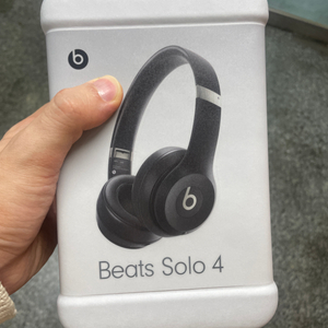 beats solo 4