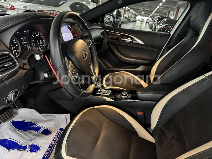 @17년식 Q30 2.0T 프리미엄 전국최저가격--5