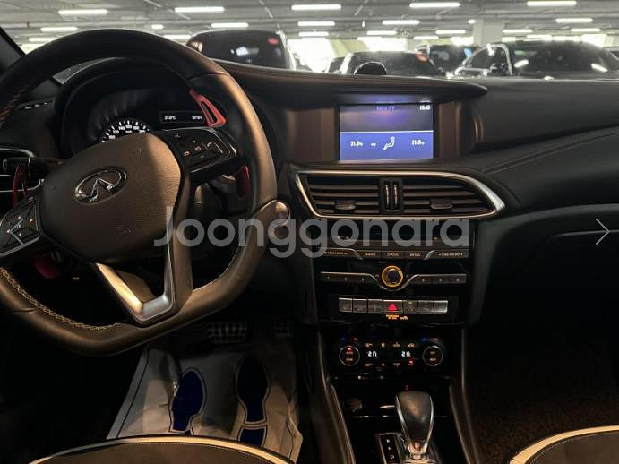 @17년식 Q30 2.0T 프리미엄 전국최저가격--7