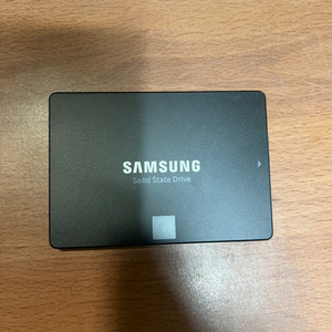 삼성 850evo ssd 500gb 팝니다.