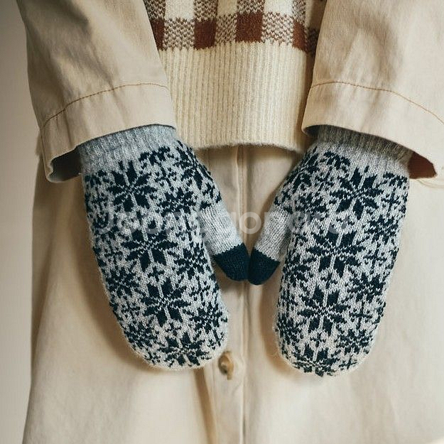 [새제품] 스마트 눈꽃 울 벙어리 장갑--2