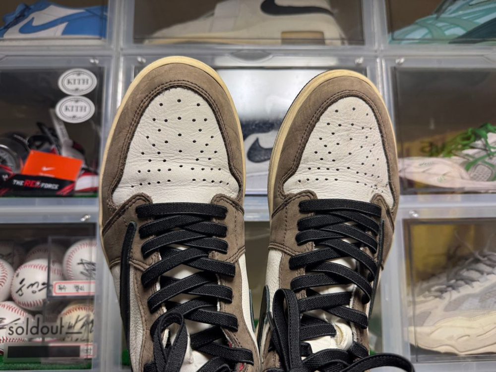 [295,중고] 나이키 에어조던 1 트레비스 스캇 하이--1