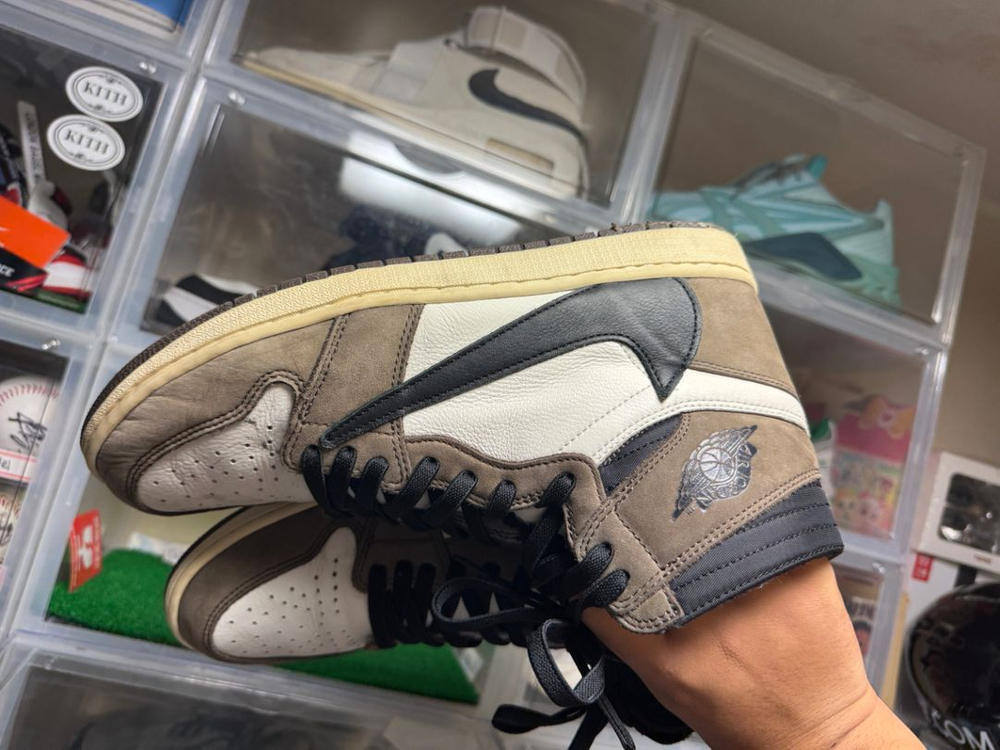 [295,중고] 나이키 에어조던 1 트레비스 스캇 하이--4