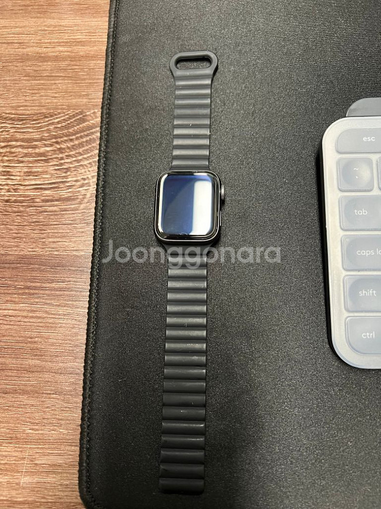 애플워치SE 40mm 셀룰러+GPS 팝니다--4