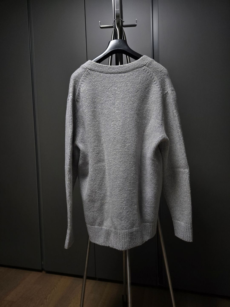 아크네 그레이 가디건 새상품 이미지